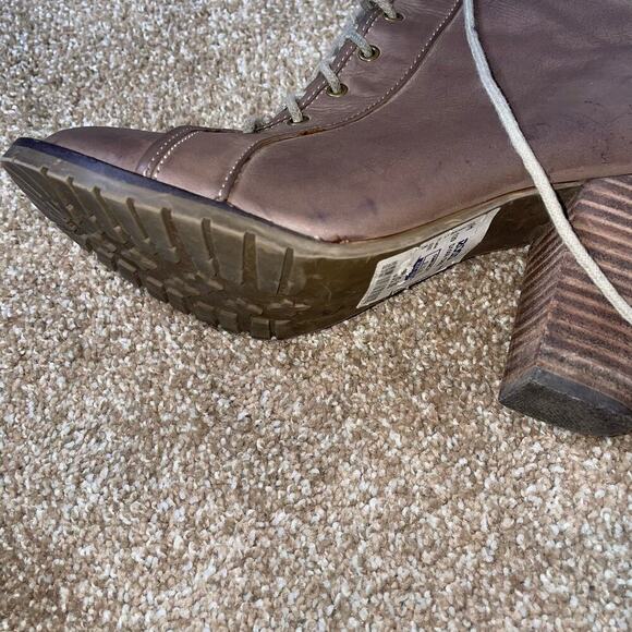 STEVEN BY STEVE MADDEN Women Lace Up Leather Taupe Ankle Boots Bootie SZ 8 - Picture 4 of 8